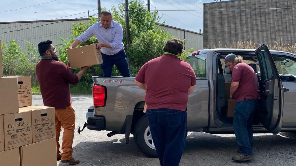 Mike Andrade visited CalCon Industrial Supply in Hammond to see how they’ve helped get Farmers to Families food boxes to those experiencing food insecurity