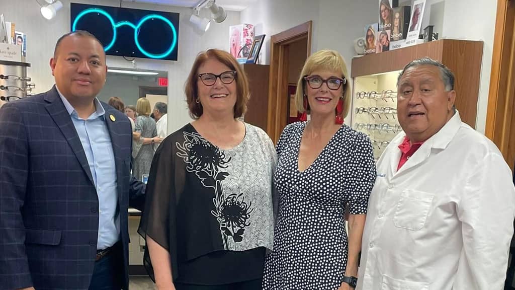 Mike Andrade welcomed Lt. Governor Suzanne Crouch to District 12